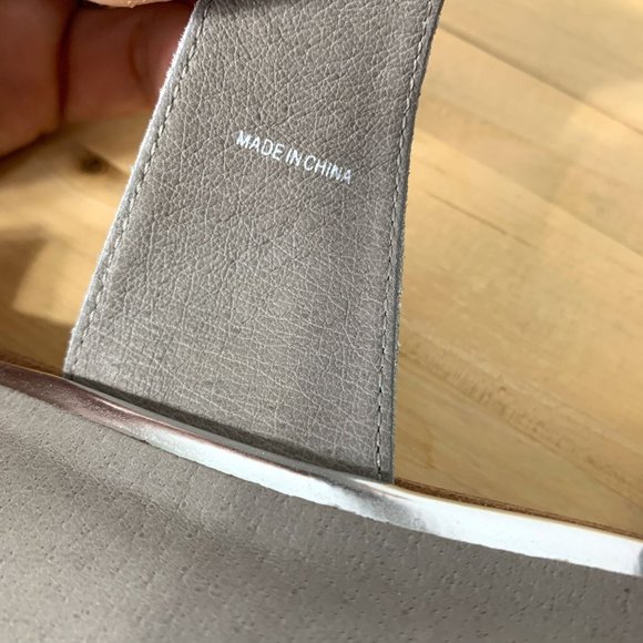 NWOT EILEEN FISHER Cici Velcro Sandal in Silver Sz 8.5 - Picture 10 of 12